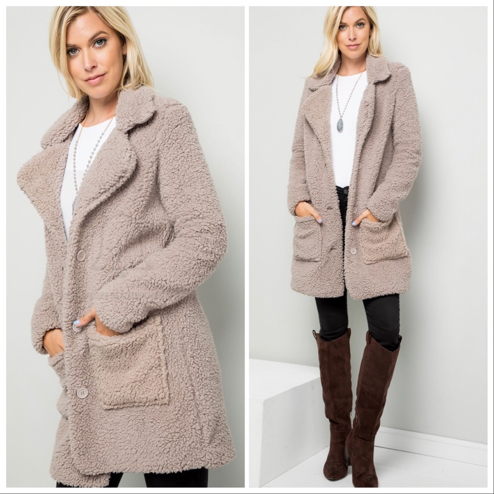 5⭐️GREY PLUSH TEDDY SHERPA BUTTON FRONT- Jacket - Picture 1 of 4